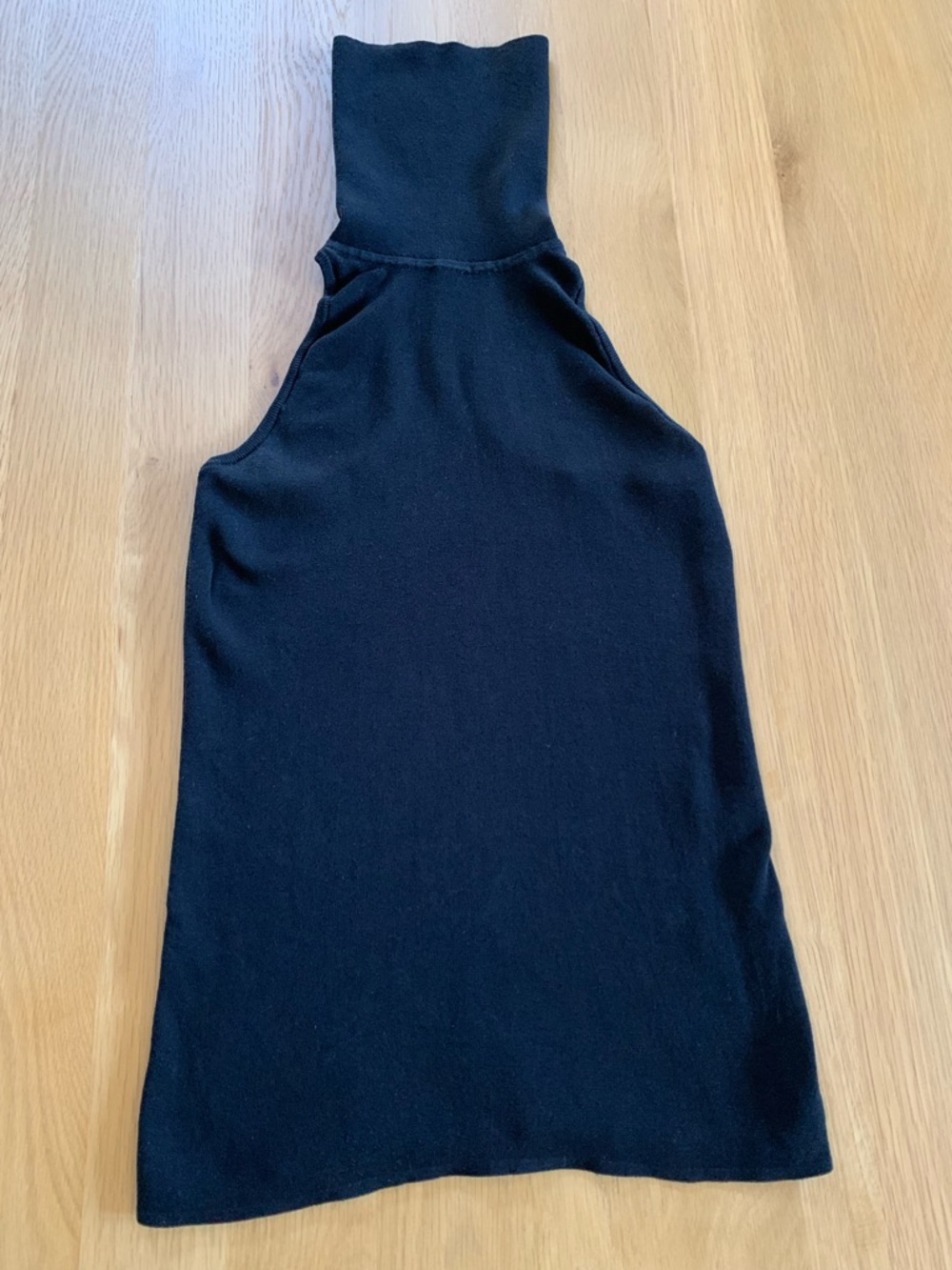 A.L.C. Paltrow Black Sleeveless Racerback Turtleneck - Picture 3 of 11
